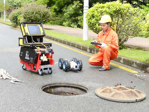 沁园街道管道机器人检测